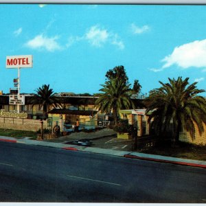 c1970s Corning, Calif. Townhouse Motel Hwy 5 Birds Eye Mother Child Car PC A235