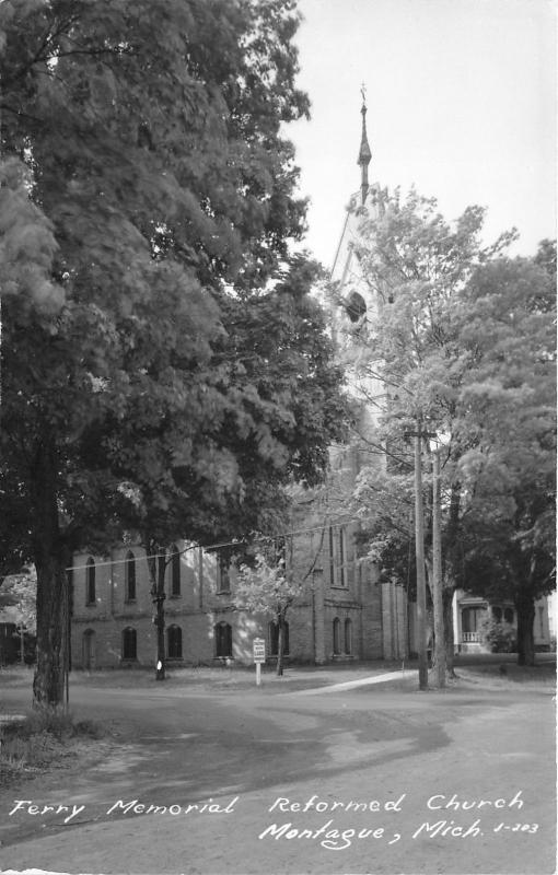 Montague Michigan~Ferry Memorial Reformed Church~Lugs Prohibited~1940s RPPC