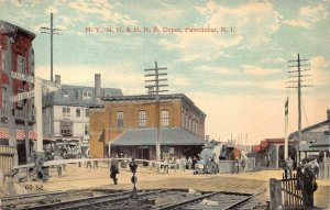 N.Y. N.H & H.R.R. TRAIN DEPOT PAWTUCKET RHODE ISLAND POSTCARD (c. 1910)