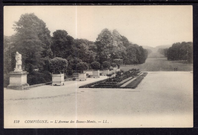 L'Avenue des Beaux-Monts,Compiegne,France BIN