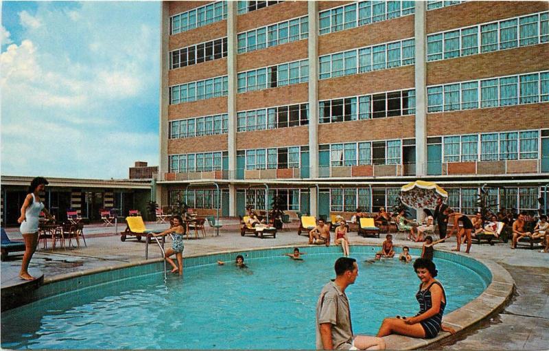 Jack Tar Capitol House Baton Rouge Louisiana LA poolside 1950s Postcard
