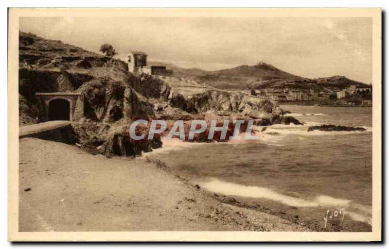 Postcard Old Port Vendres The cliffs and the tunnel