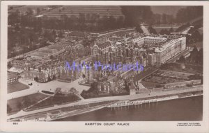 London Postcard - Hampton Court Palace Aerial View   DC2268