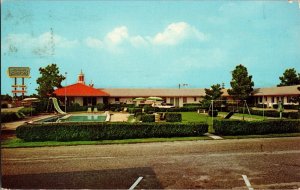 Howard Johnson's Motor Lodge, Fayetteville NC c1971 Vintage Postcard L68 