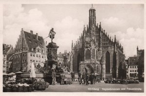 Neptunbrunnen and Frauenkirche,Nurnberg,Germany BIN