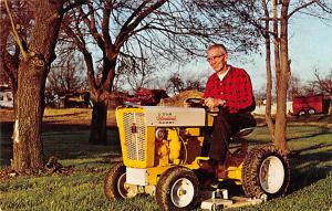 Advertising Post Card International Cub Cadet Tractors, International Harvest...