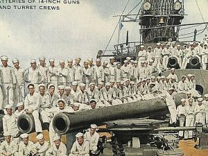 Postcard  Two batteries of 14 inch Guns & Navey Turret Crew   T2