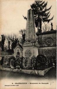 CPA CHATEAUDUN - Monument du Champdé (669777)