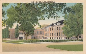 VINTAGE POSTCARD HIGH SCHOOL AT LAMAR MISSOURI POSTED OUT OF ERA 1984