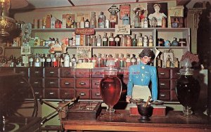 NC, Blowing Rock, North Carolina, Tweetsie Railroad, General Store, Bess