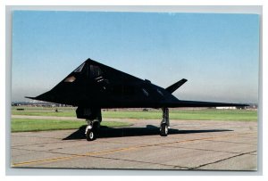 Vintage 1980's Military Postcard Lockheed F-117A Stealth Fighter