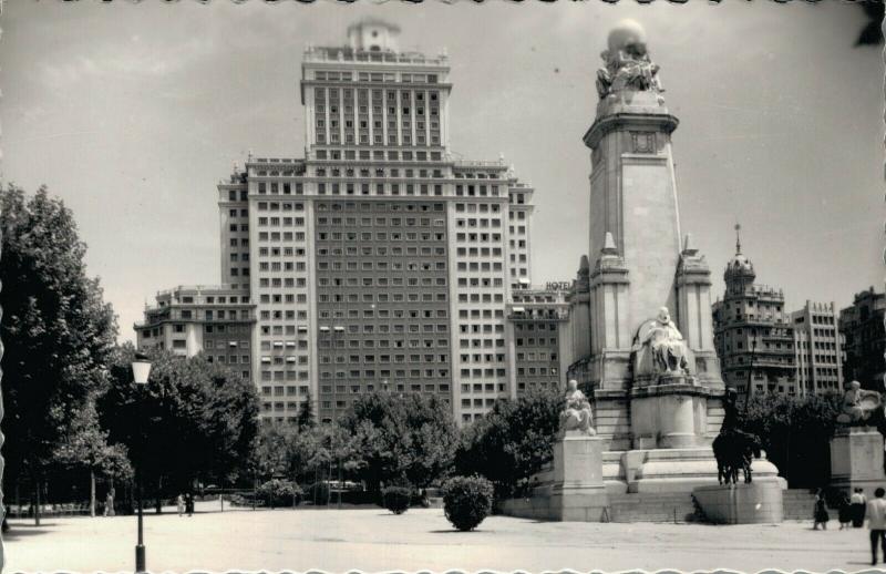 Spain Madrid Plaza de España Monumento RPPC 01.78