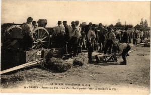 CPA AK La Guerre Européenne de 1914 - NANTES - Formation d'un train (222324)