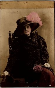 c1910 FINELY DRESSED LADY HAND TINTED C E KERFOOT AZO REAL PHOTO POSTCARD  17-2