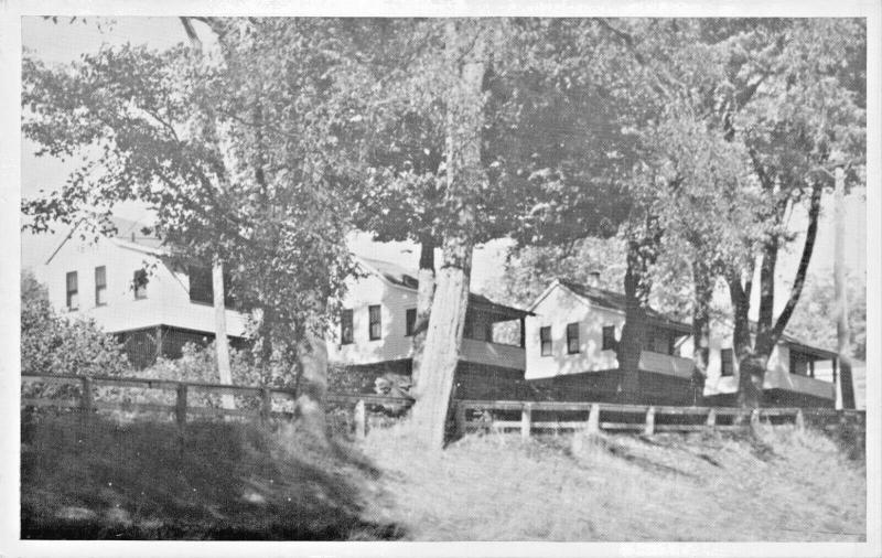 EAST MACHIAS MAINE~ELM SHADE CABINS~U S HIGHWAY 1-FLORENCE LIBBY MGR. POSTCARD