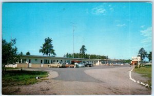 IGNACE, ONTARIO Canada  Roadside  HI-WAY MOTEL  c1950s-60s Cars  Postcard
