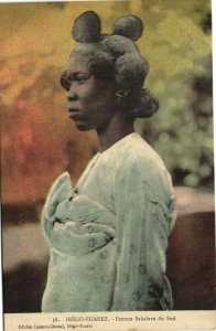 PC MADAGASCAR, DIEGO SUAREZ, FEMME SAKALAVE DU SUD, Vintage Postcard (b37959)