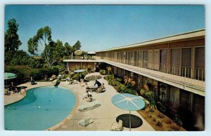 LA JOLLA, California CA ~ Roadside ANDREA VILLA MOTEL Pool  ca 1960s Postcard