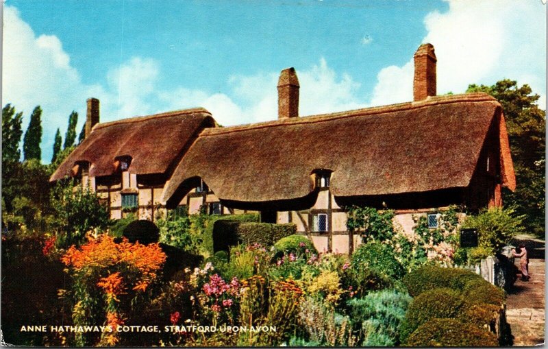 Anne Hathaways Cottage Stratford Upon Avon Postcard VTG UNP Vintage Unused  