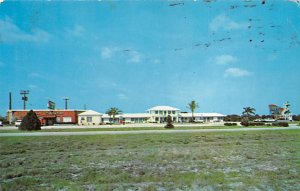Palomino Motel Overlooking Indian River - Fort Pierce, Florida FL Postcard