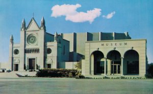 USA The Hall Of The Crucifixion And Museum Glendale California Postcard 08.37