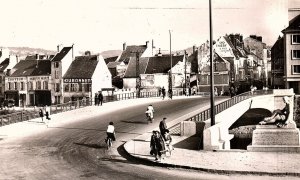 c1950 CHATEAU THIERRY FRANCE STREET VIEW BICYCLES PHOTO RPPC POSTCARD P1690