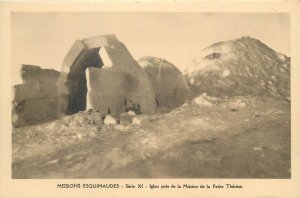 Canada extreme north life igloo near the Petite Thérèse mission vintage postcard 