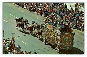 MILWAUKEE, WI ~ 4th of July SCHLITZ CIRCUS PARADE Band Wagon c1950s Postcard