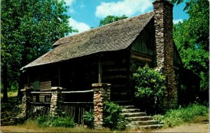 Postcard MO Old Matts Cabin Branson Missouri Shephard HIlls Country CHROME 