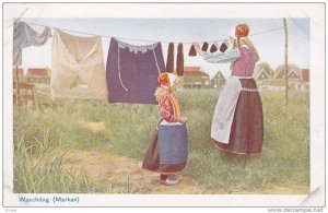 Woman & Girl Hanging The Clothes, Waschdag, Marken (North Holland), Netherlan...