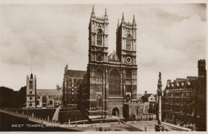 London Postcard - West Towers, Westminster Abbey   RS21887