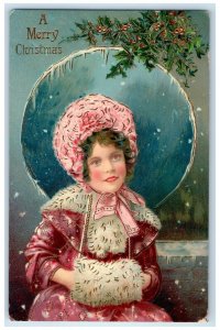 1910 Merry Christmas Woman Handwarmer Berries Gel Gold Gilt Mankato MN Postcard