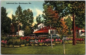 Skowhegan Maine ME, Lakewood Inn Motel, Green Lawn Grass, Flowers Bed, Postcard