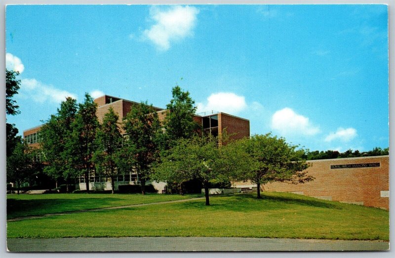 Vtg Utica New York NY The Masonic Medical Research Laboratory Lab View Postcard