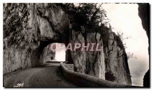 Postcard Modern Nyons Combe Laval Road