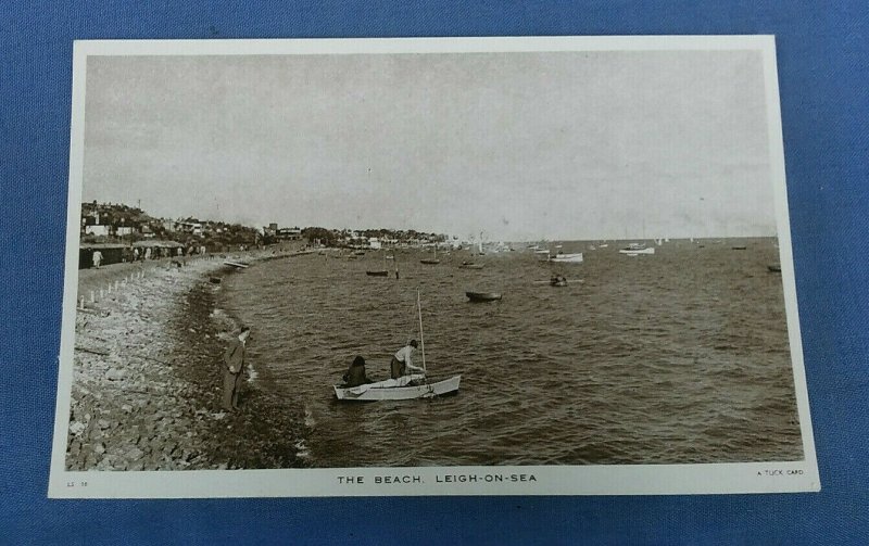 Vintage Tucks Postcard The Beach  Leigh-On-Sea Essex G1C