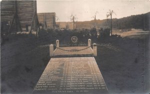 Lot324 WW1 grave of the civilians shot by the germans military france Forest