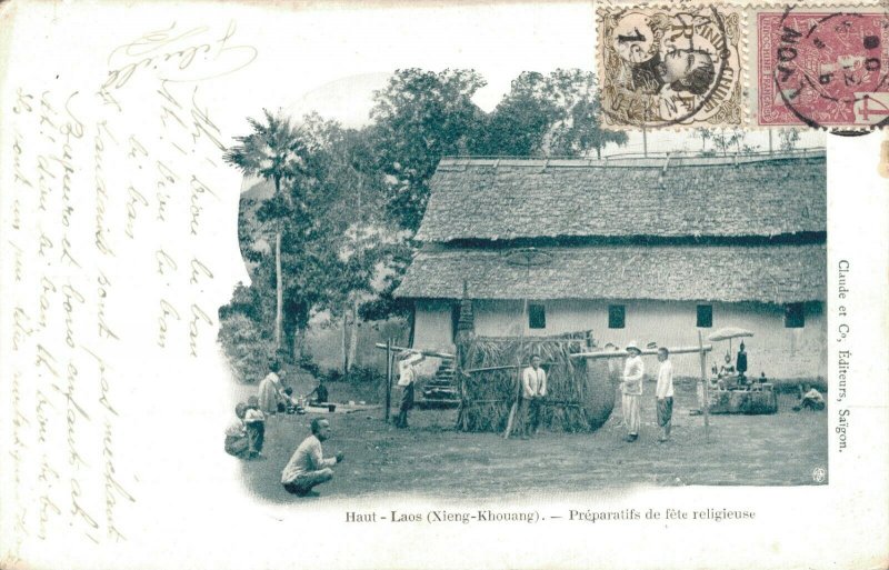 Laos Xieng Khouang Preparatifs de fete religieuse Indochine 03.79