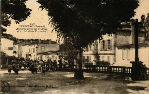 CPA VERDELAIS Ancienne Croix sur les Allées Procession (864317)