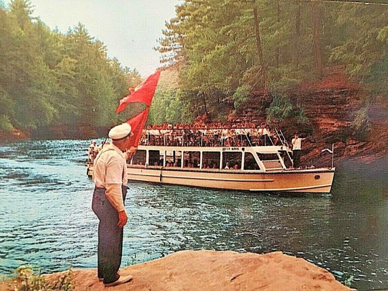 Postcard   Tour Boat at Devil's Elbow,Wisconsin Dells, WI   U6