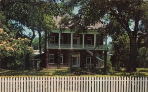 Vintage Biloxi MS The Red Brick House 1845 Gulf Coast Plastichrome Postcard