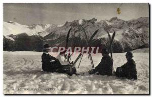 Old Postcard of Sports & # 39hiver Luchon Superbagneres Ski Skiers at rest