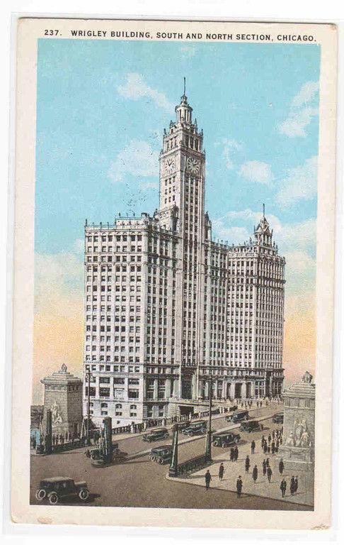 Wrigley Building Chicago Illinois 1930s postcard