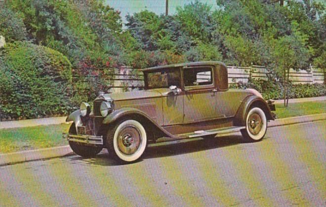 1931 Packard Coupe Vintage Car