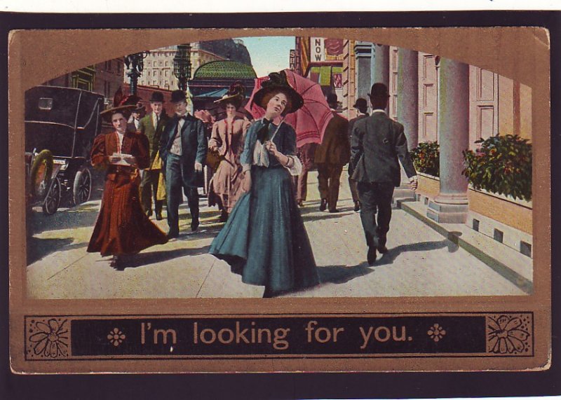 P1527 old unused postcard pretty lady people street scene i,am looking for you