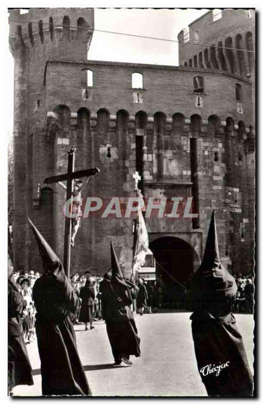 Postcard Modern Perpignan Holy Week procession in Roussillon La Sanch The pro...