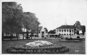 us7499 entree du palais royal phnom penh cambodia