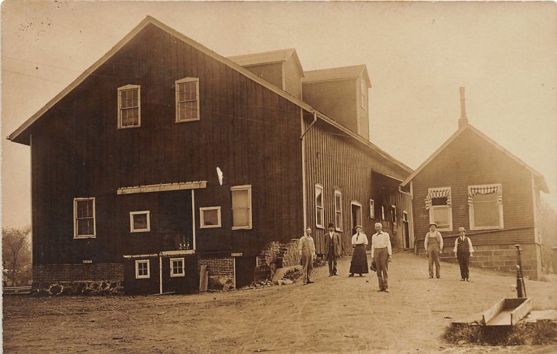 G48/ West Salem Ohio RPPC Postcard c1910 Wm. Salen Farm Barn  1