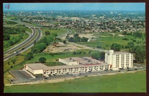h1217 - OSHAWA Ontario Postcard 1960s Holiday Inn