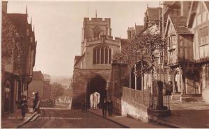 WARWICK UK JUDGES LEICESTER HOSPITAL PHOTO PICTURE #8682 POSTCARD~PEOPLE WALKING